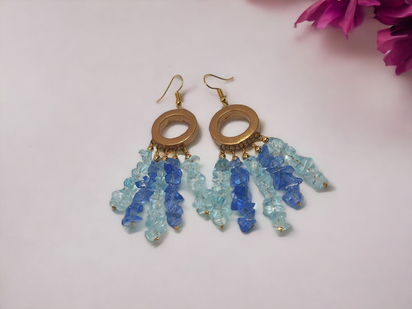 <p data-mce-fragment="1">These dreamcatcher earrings are more than just stylish accessories. Crafted with sustainability in mind, they are light in weight and part of a eco-friendly collection. Add a unique touch to your holiday look with these one-of-a-kind earrings.</p>