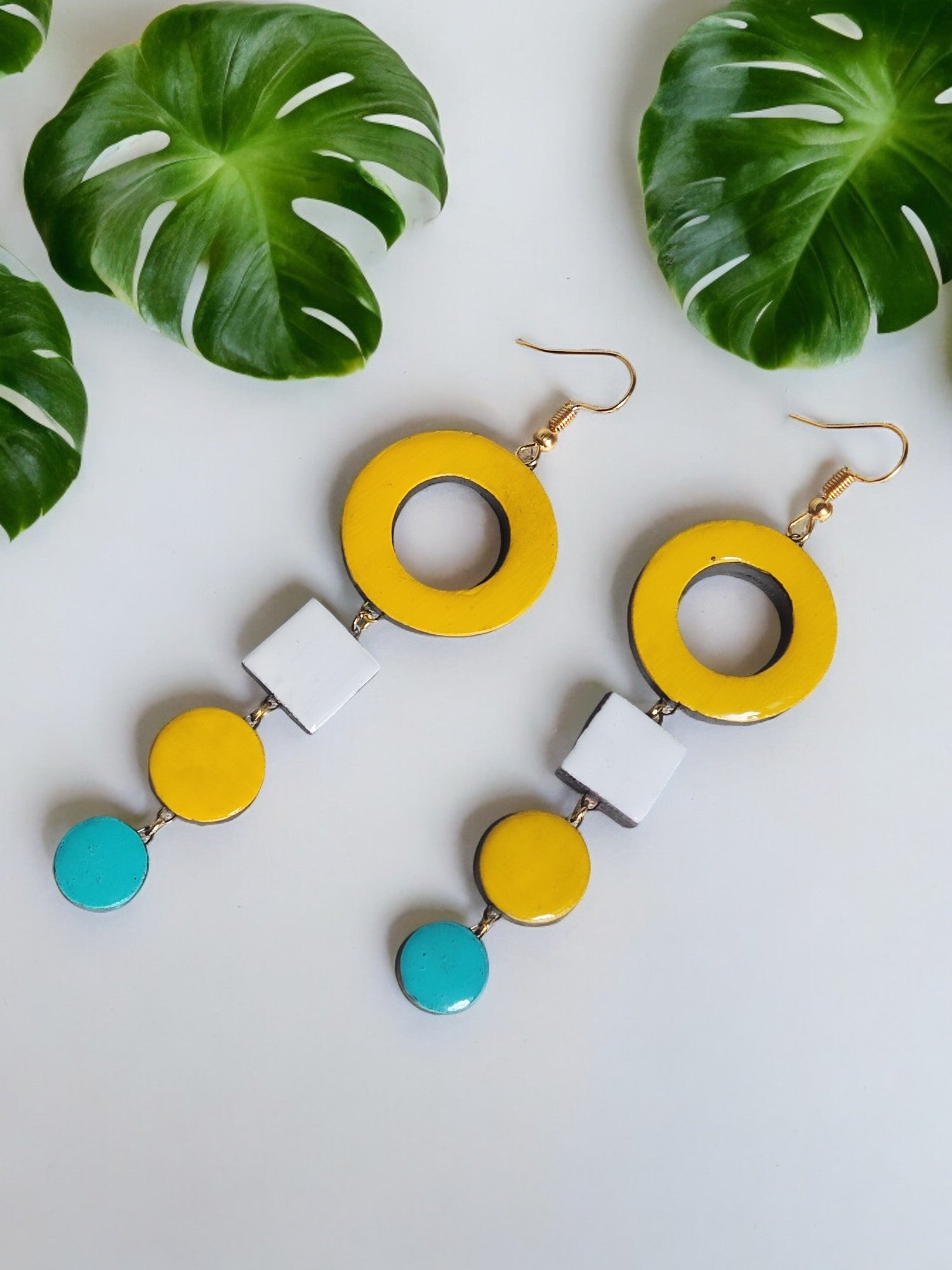 <p>Crafted with care by skilled artisans, these handcrafted Terracotta earrings are designed to elevate any outfit with their unique and elegant style. Perfect for women looking for a timeless accessory that showcases the beauty of natural materials.</p>