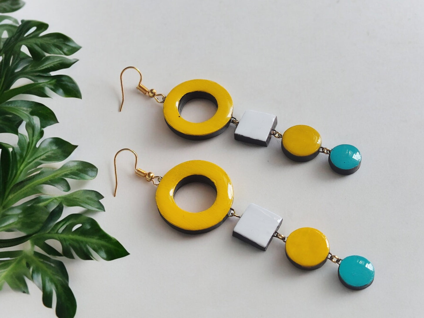 <p>Crafted with care by skilled artisans, these handcrafted Terracotta earrings are designed to elevate any outfit with their unique and elegant style. Perfect for women looking for a timeless accessory that showcases the beauty of natural materials.</p>